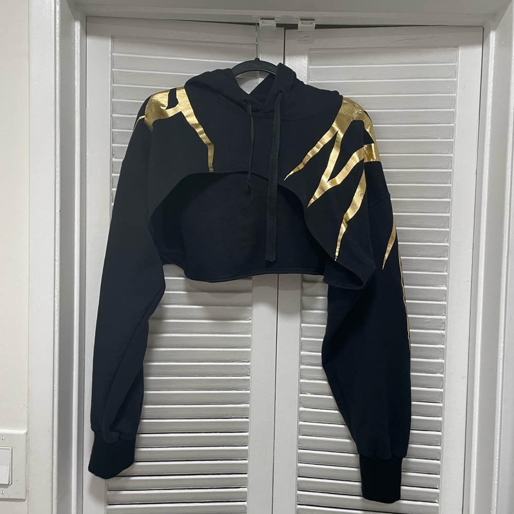 ASH x Ashton Michael Black & Gold Cropped Hoodie – Size L